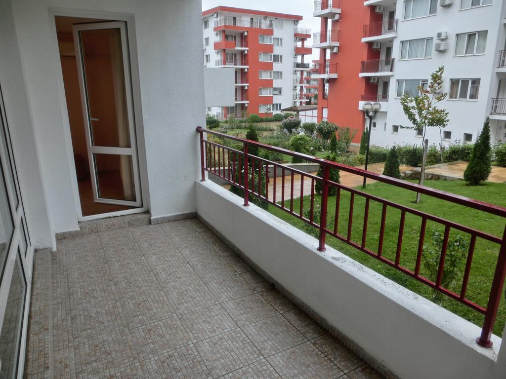 Apartment Panorama On Complex With Pools And Beach, Sveti Vlas Eksteriør billede