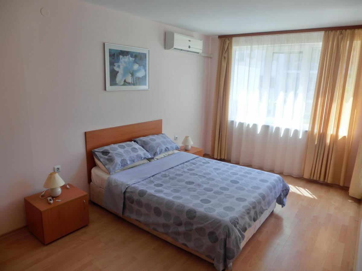 Apartment Panorama On Complex With Pools And Beach, Sveti Vlas Eksteriør billede